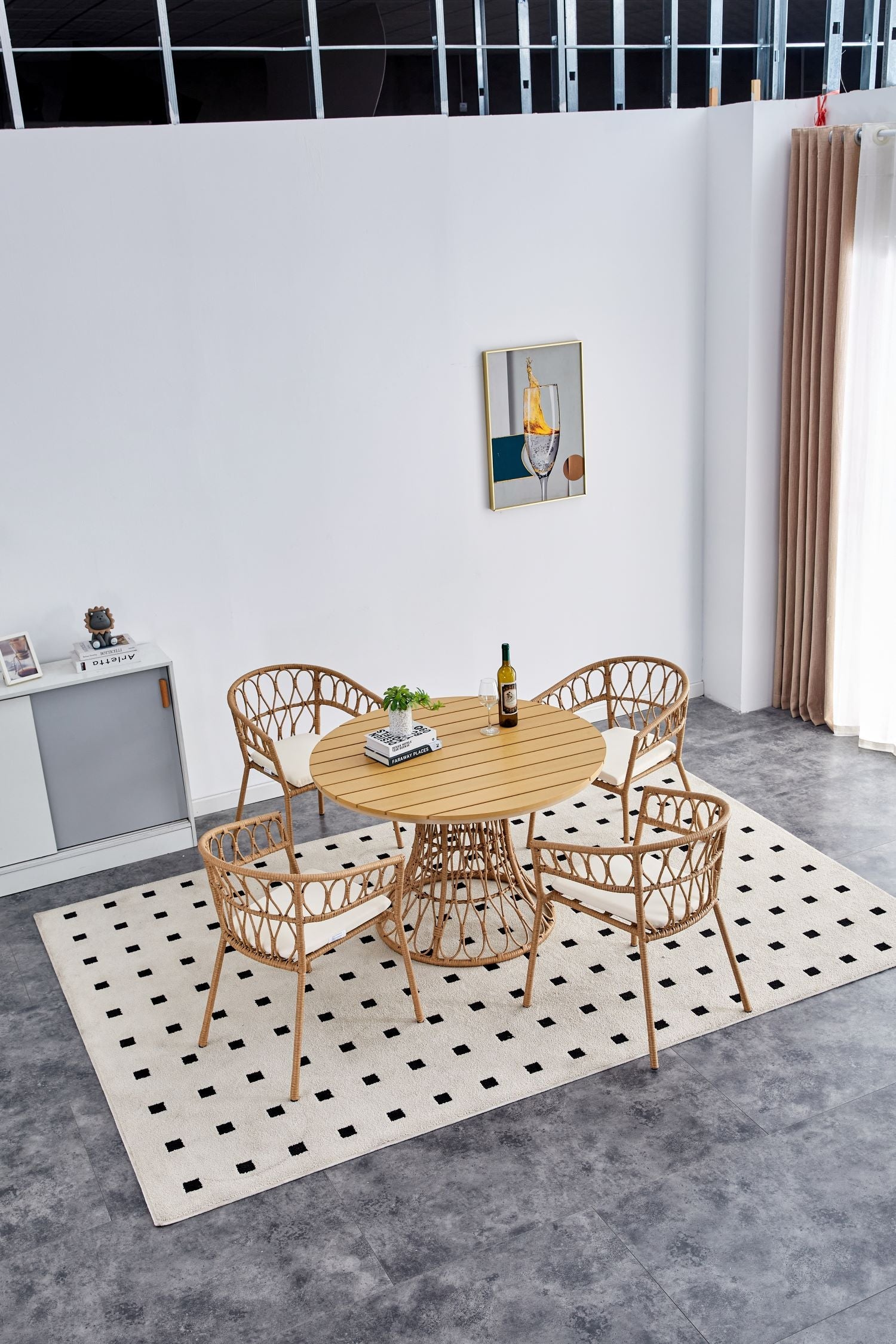 Outdoor dining set of 5 simple bamboo dinning table PE ratten round table 110CM plastic wood top