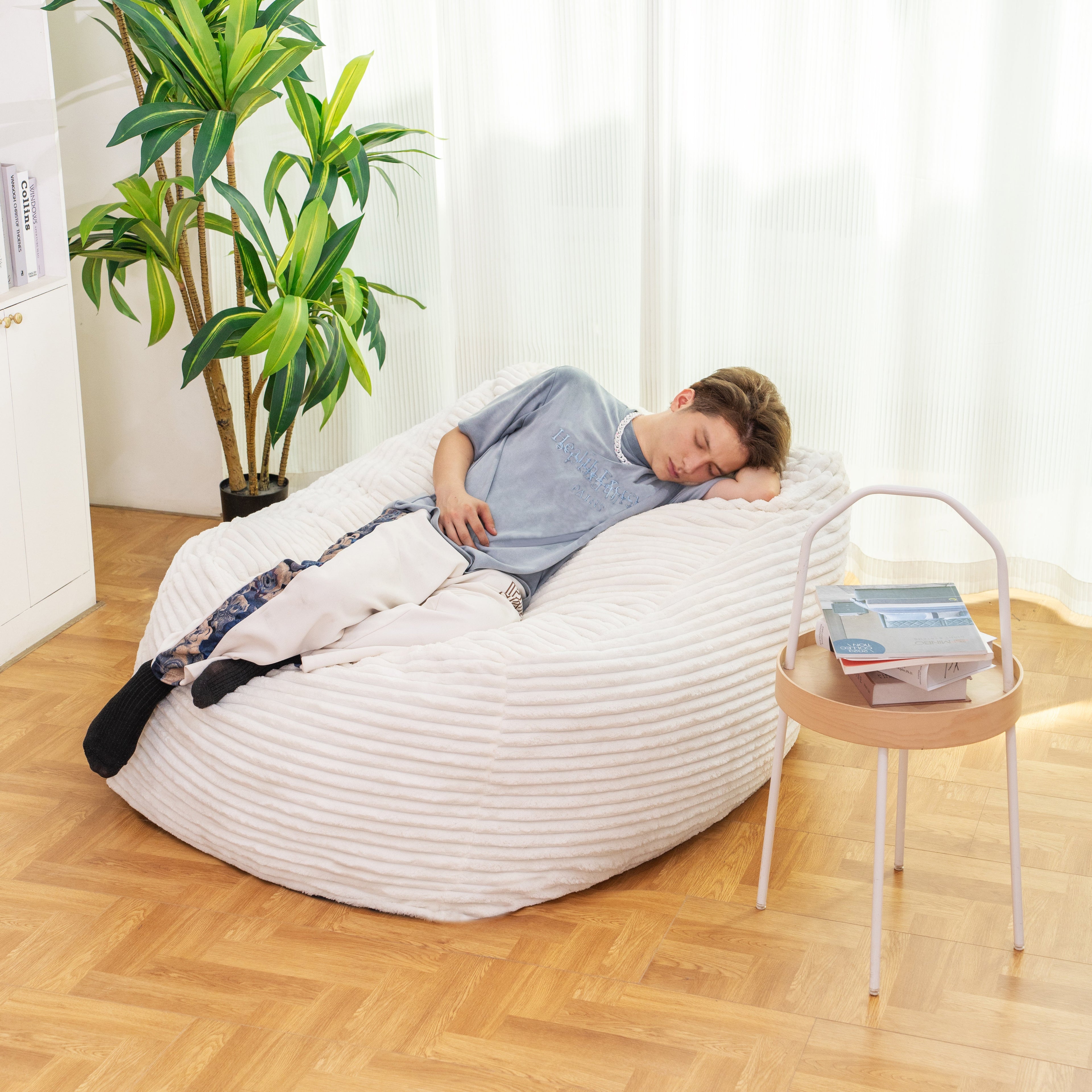 Faux Fur Classic Bean Bag white