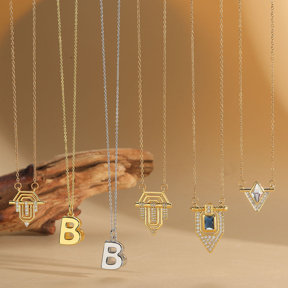 Roman retro flag design pendant necklace for women&