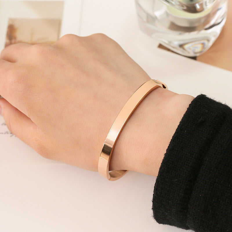 Stainless steel titanium steel bracelet for women non fading electroplated buckle jewelry for women