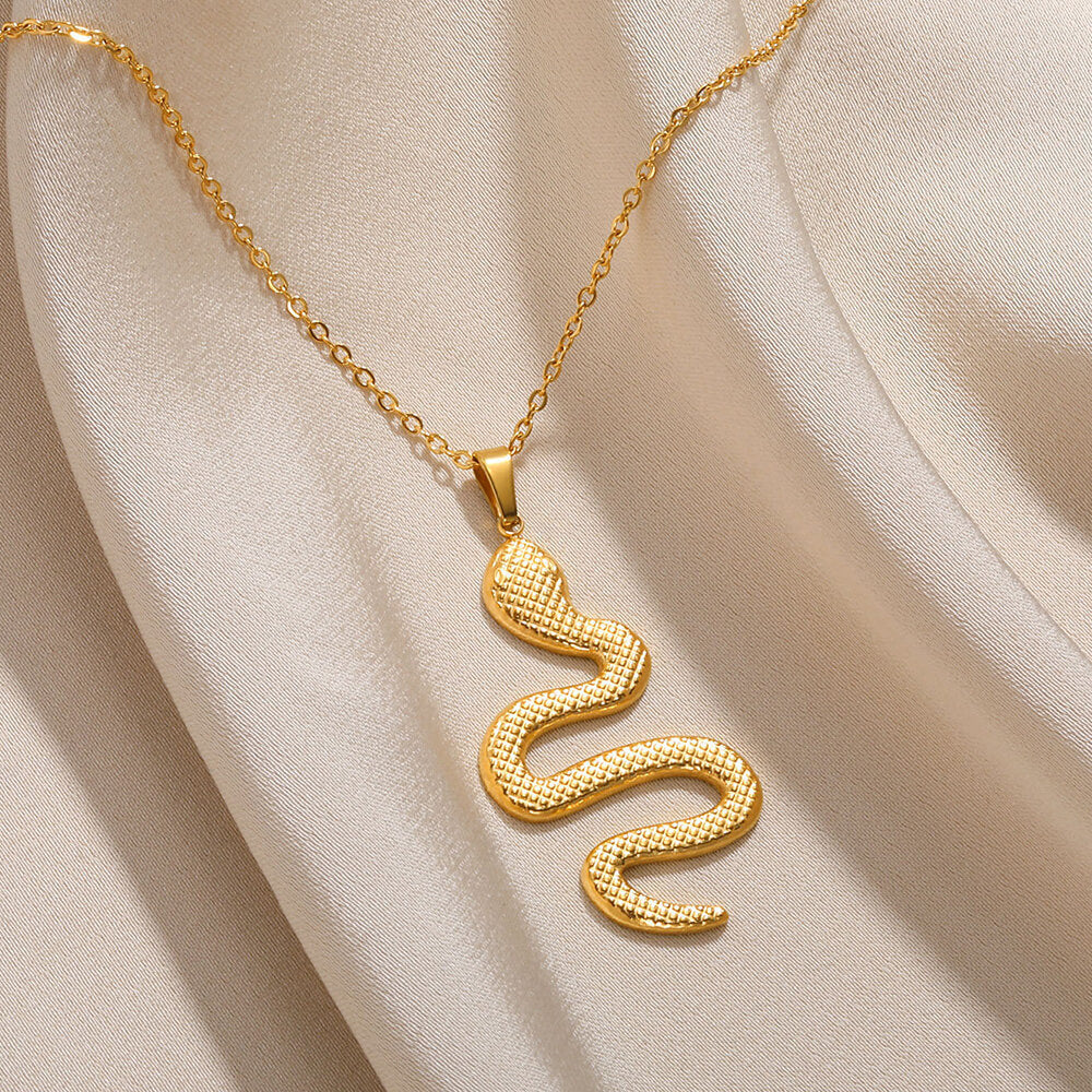 Spirit Snake Pendant Retro Style Personalized Necklace Women&