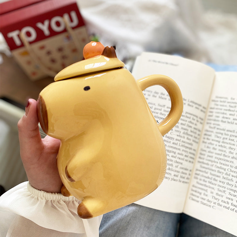 Fun 3D Capybara Mug Pair：3D capybara - designed mugs with handles &amp; lids. A wonderful gift choice for girls.