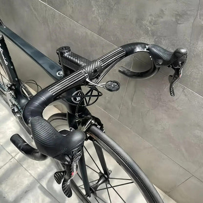 Experience the super smooth 21-speed MTB shifter &amp; brake, enhancing your trekking.