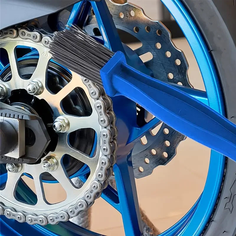 Cleaning Brush, Ideal for motorcycle &amp; bicycle chain and electric car flywheel maintenance, a practical bike accessory.