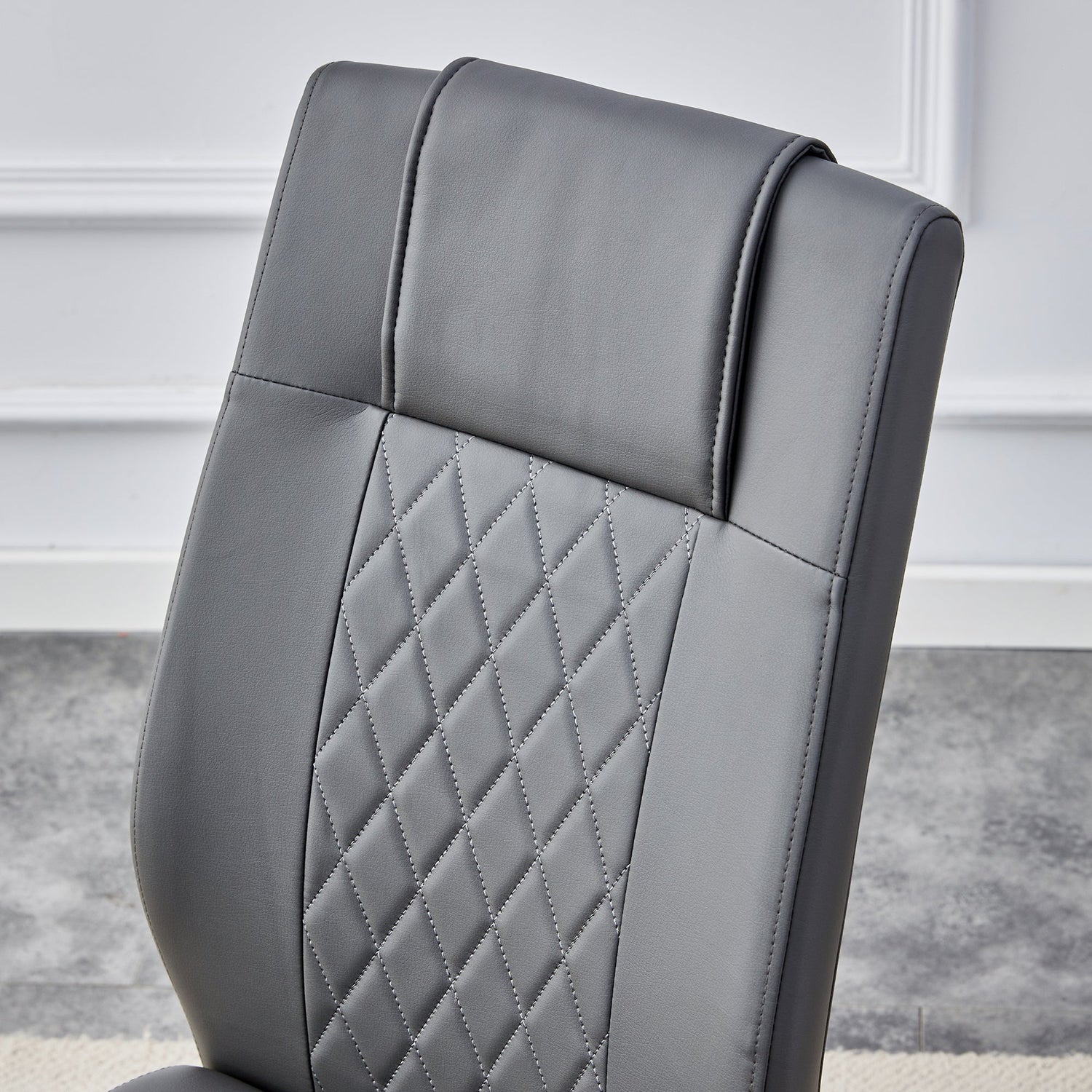 Comes with faux leather cushioned seats living room chairs with metal legs (gray+PU leather)
