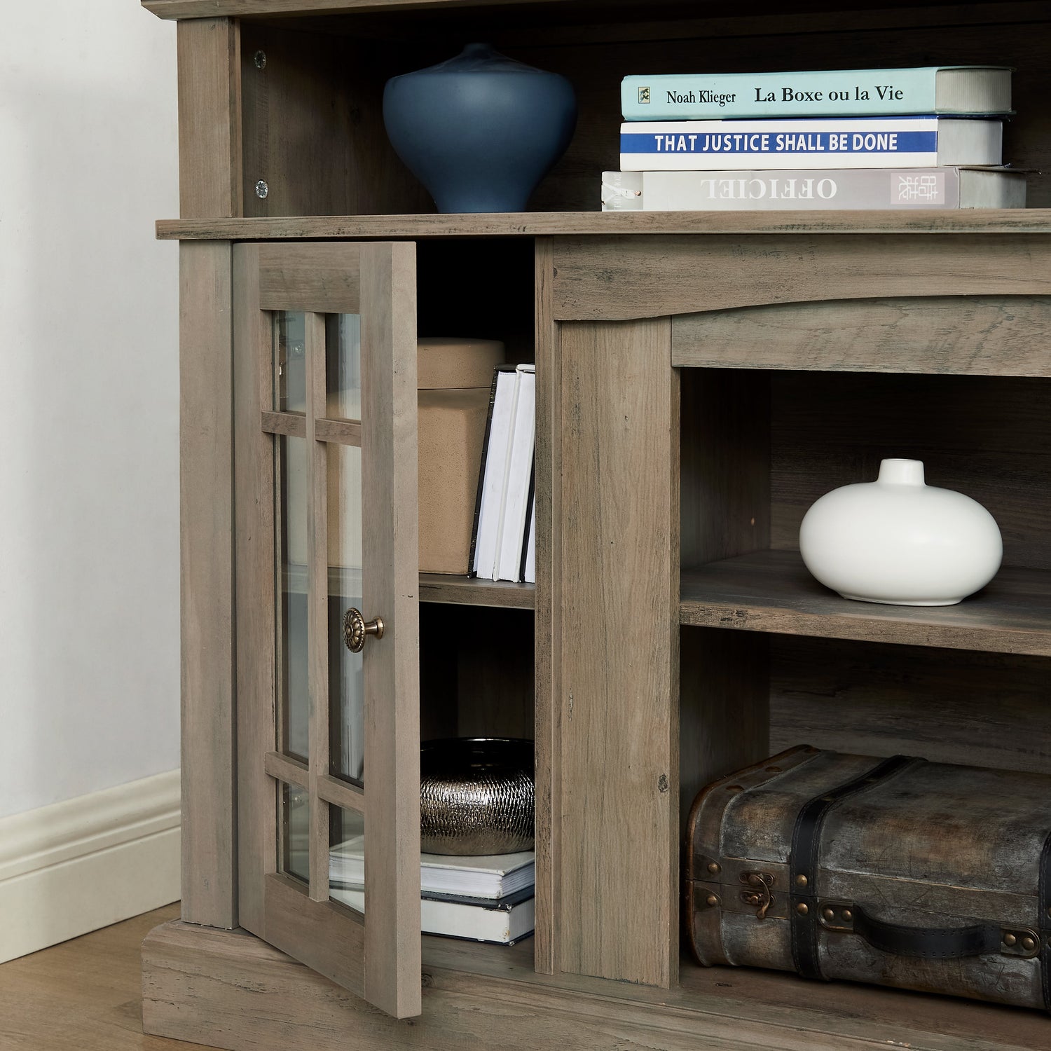 Classic TV Media Stand Modern Entertainment Console for TV Up to 65" with Open and Closed Storage Space Gray Wash