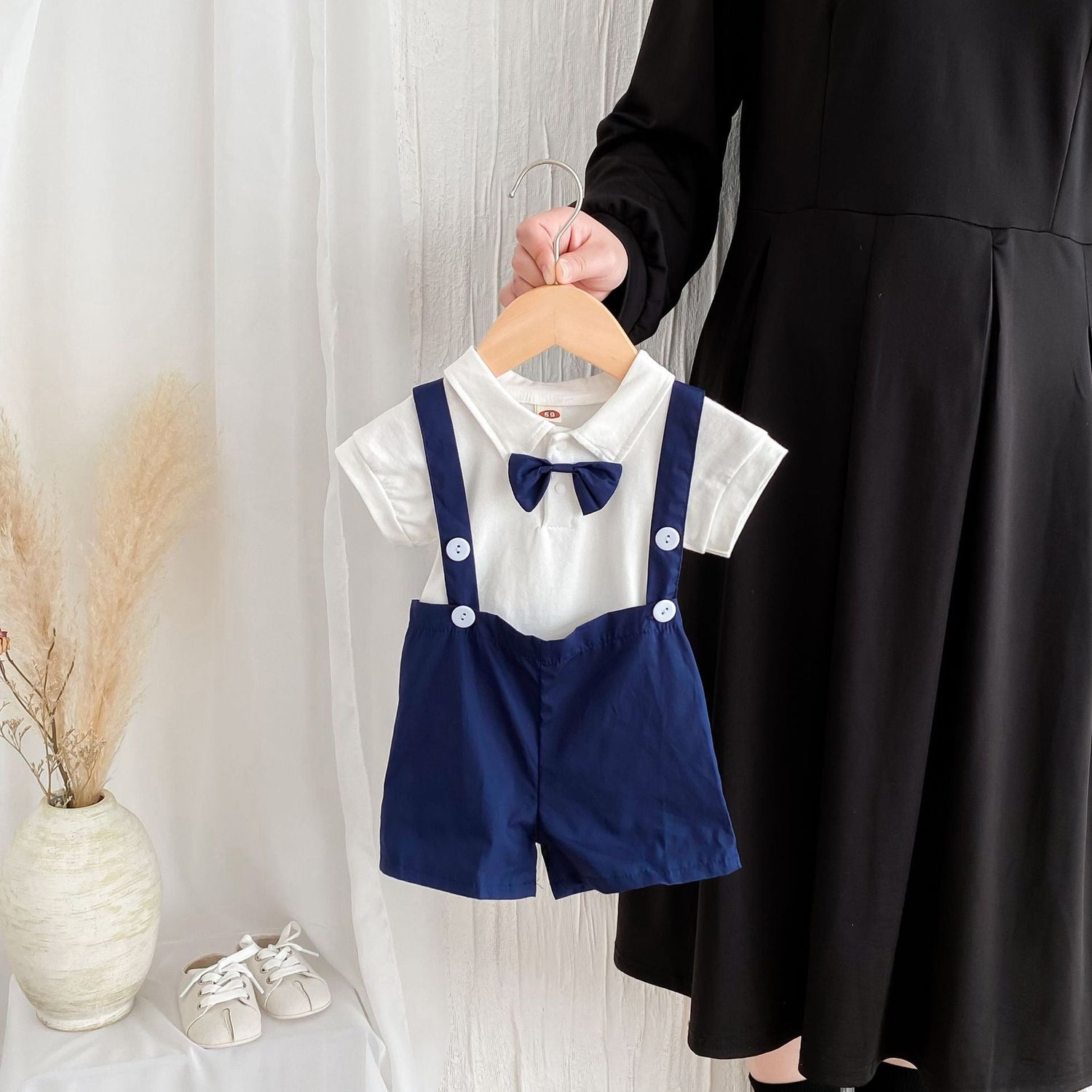 Summer baby hoodie tie suspender shorts two-piece set for gentlemen&