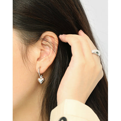 Simple temperament love heart-shaped pendant earrings women&
