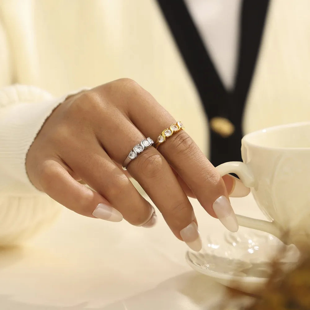 Real gold color preservation cold palace style stainless steel jewelry for women