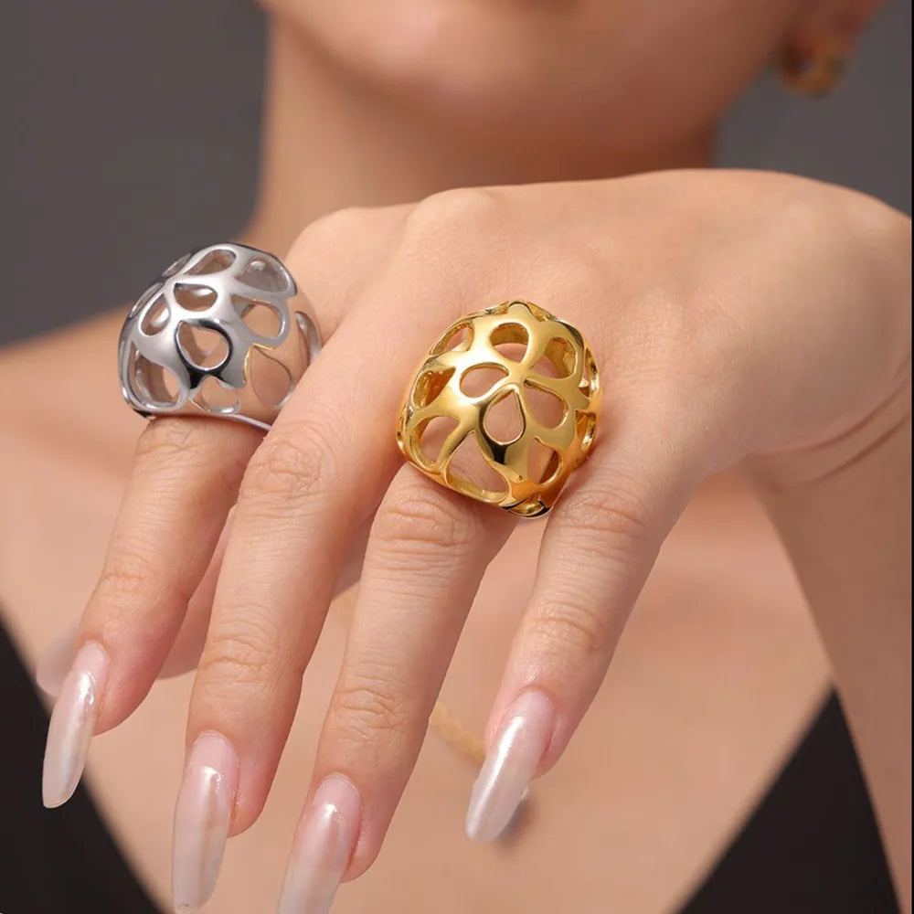 Large aperture hollow exaggerated heavy-duty stainless steel ring