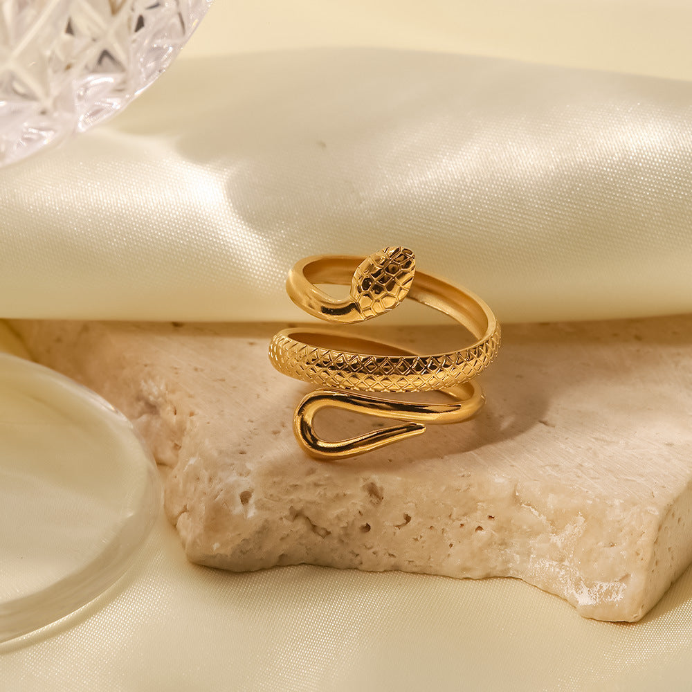 Retro style ring snake shaped ring women&