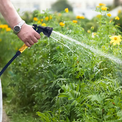 100 - ft Expandable Garden Hose with Nozzle. Light, Durable &amp; Kink - Free for Car Wash &amp; Outdoor Watering