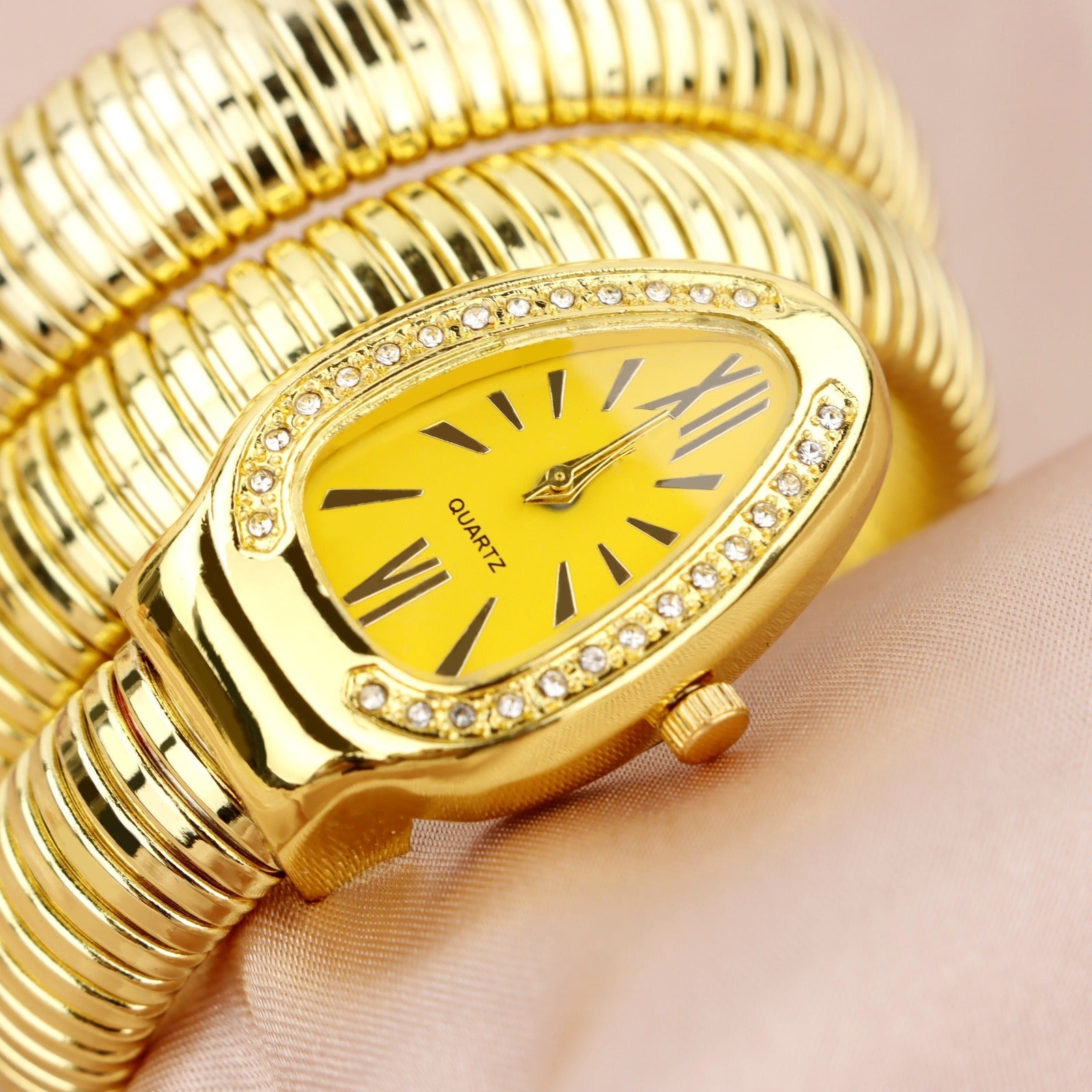 Snake shaped watch Women&
