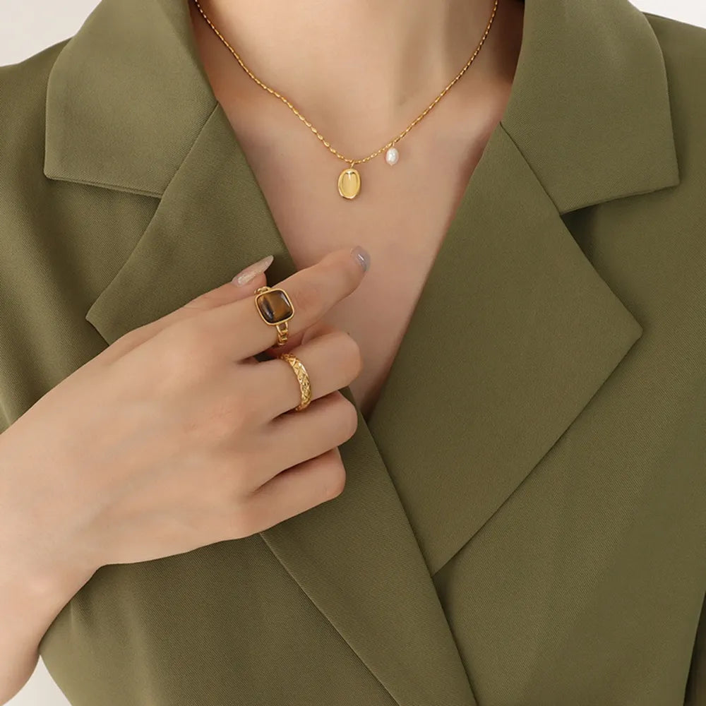 Elliptical brand niche commuting fashion titanium steel necklace women&