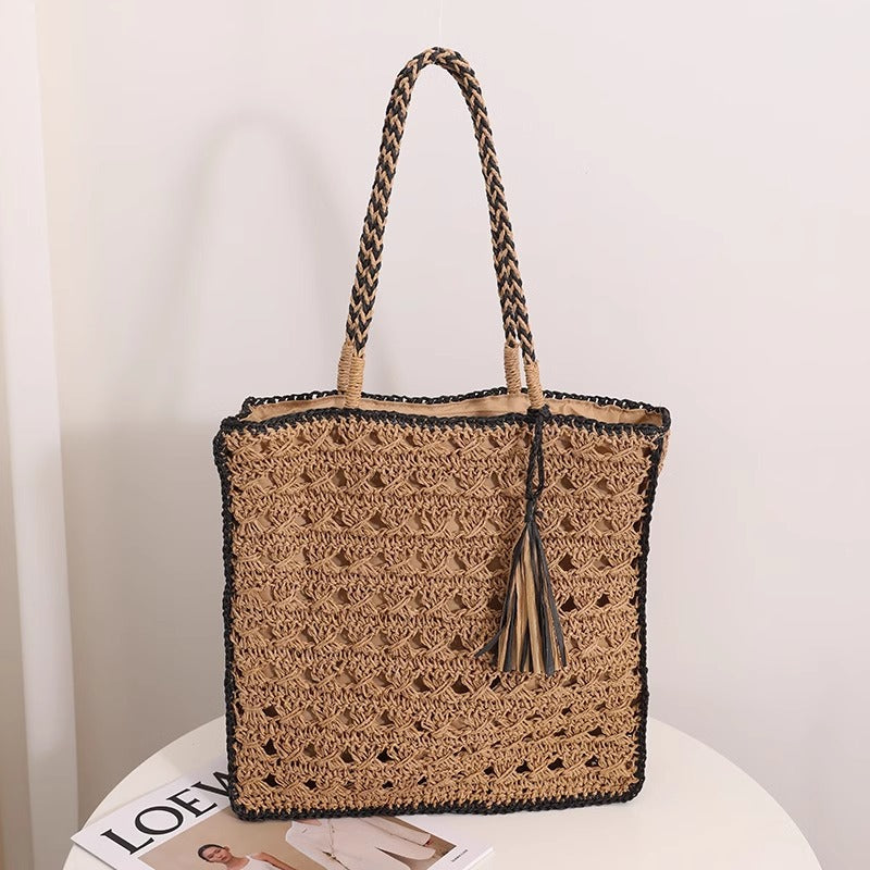 Square tassel single shoulder grass woven bag small fresh hollow handmade grass woven bag women&