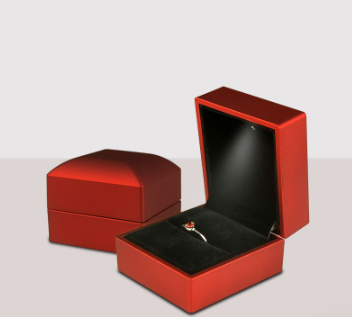 " Elegant LED Light Ring Box: Perfect for Engagement &amp; Wedding Gifts - Keep Your Jewelry Safe &amp; Secure!  &amp; Secure!"