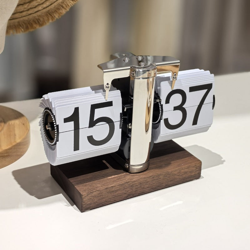 Retro flip digital clock, battery - powered mechanical clock for home &amp; office decor