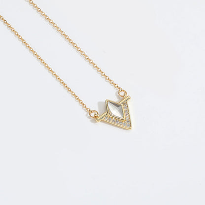 Roman retro flag design pendant necklace for women&