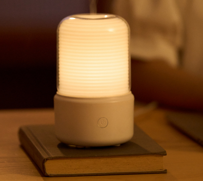 New small water replenishing spray aromatherapy humidifier USB home desk atmosphere lamp essential oil aromatherapy diffuser
