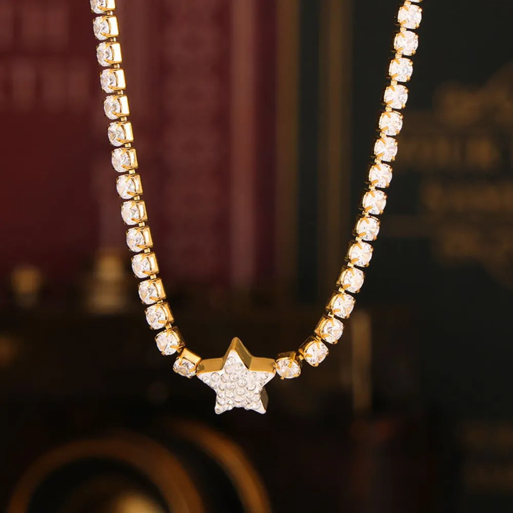 Pendant inlaid with zircon pendant necklace women&