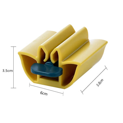 New Bathroom Accessories Toothpaste Squeezer Tooth Paste Dispenser Tube Squeezer Facial Cleanser Press Rolling Holder for Kids