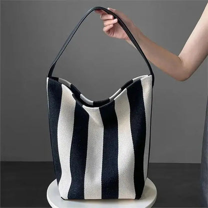 Black and white contrasting wide shoulder strap women&