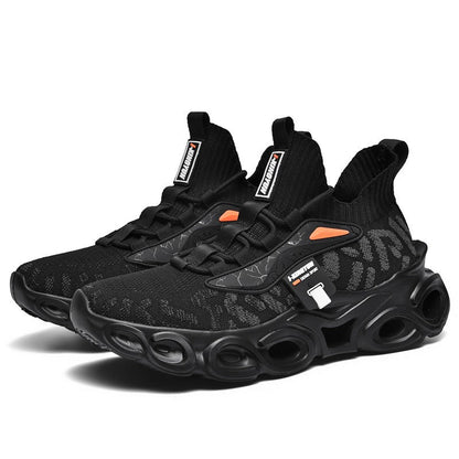 Fashionable new casual shoes, running shoes fly woven outer wear, knife edge shoes, comfortable sports shoes, trendy men&