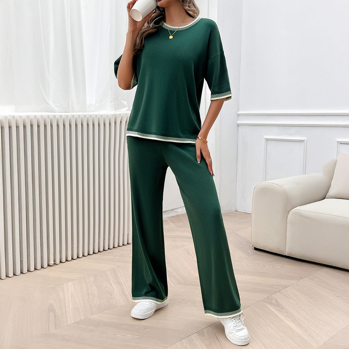Leisure vacation style simple short sleeved women&