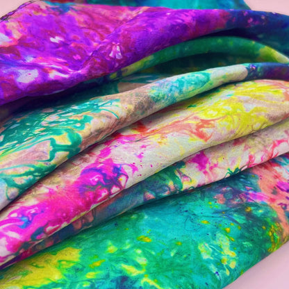 Colorful Sari Scrap Bundle –  Handpicked Fabric Pieces for Crafting, Mending &amp; Journaling