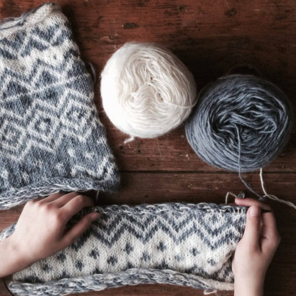 The Bjerge Pillow Knit Kit