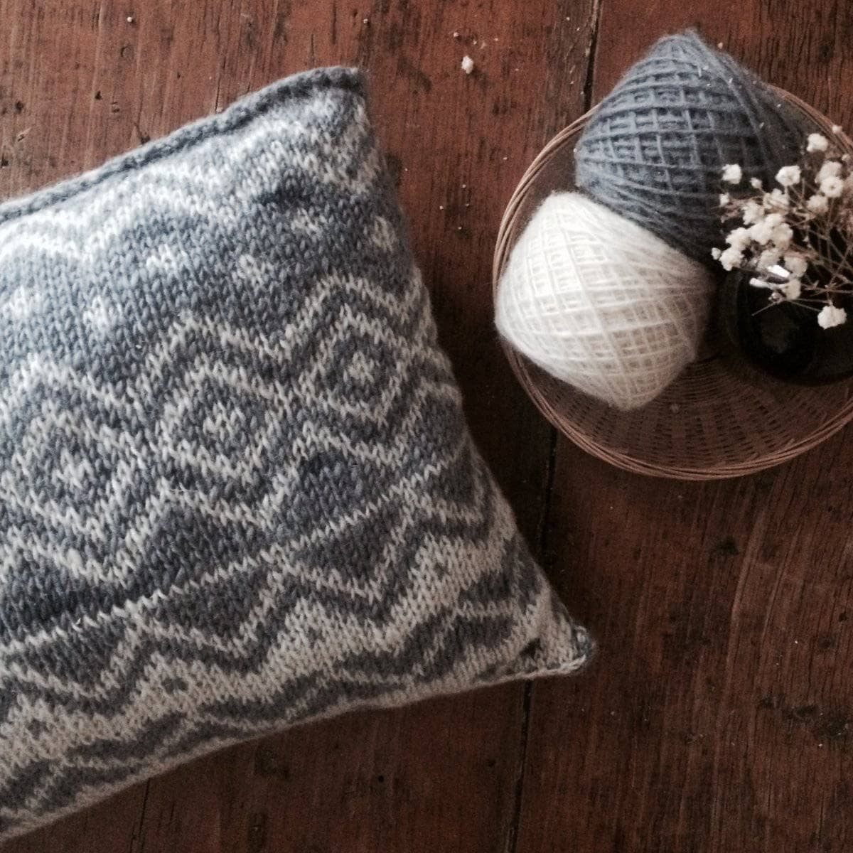The Bjerge Pillow Knit Kit