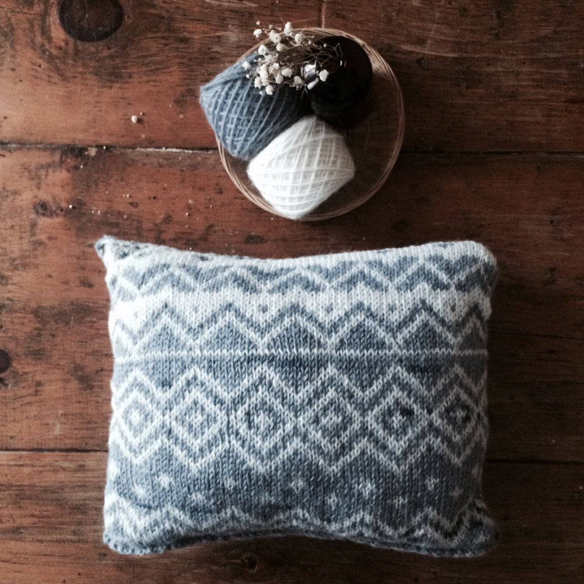 The Bjerge Pillow Knit Kit
